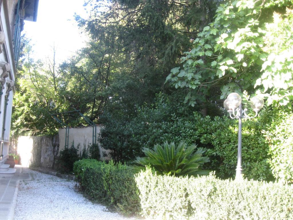 Villa Patrizia B&B Lucca Bagian luar foto