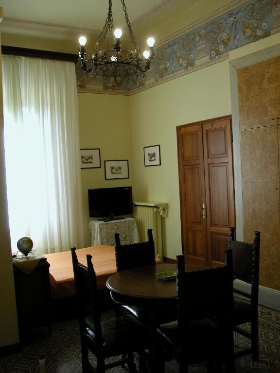 Villa Patrizia B&B Lucca Ruang foto
