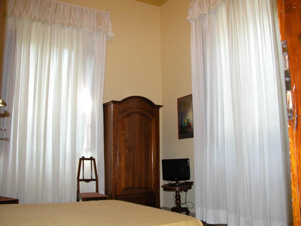 Villa Patrizia B&B Lucca Ruang foto